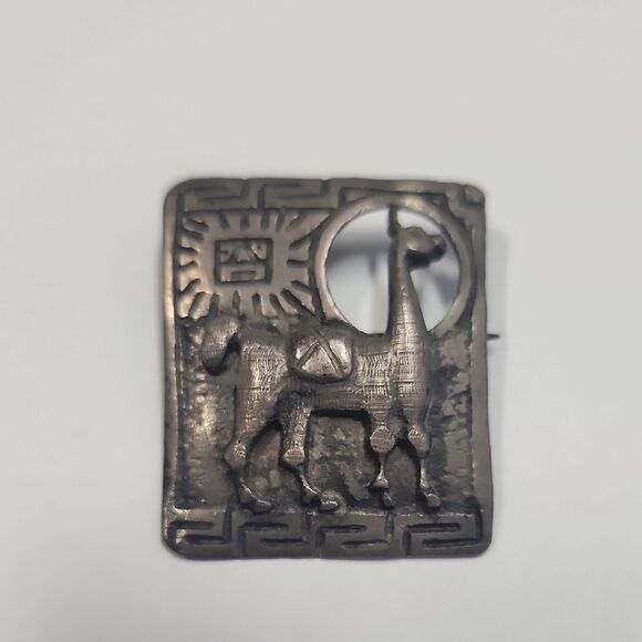 VINTAGE LLAMA ALPACA STERLING SILVER BROOCH 11grams Signed - Picture 1 of 8